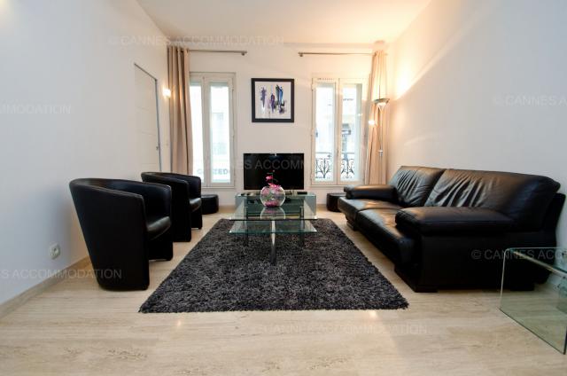 Location appartement Cannes IPEM 2023 - Hall – living-room - Buttura 1